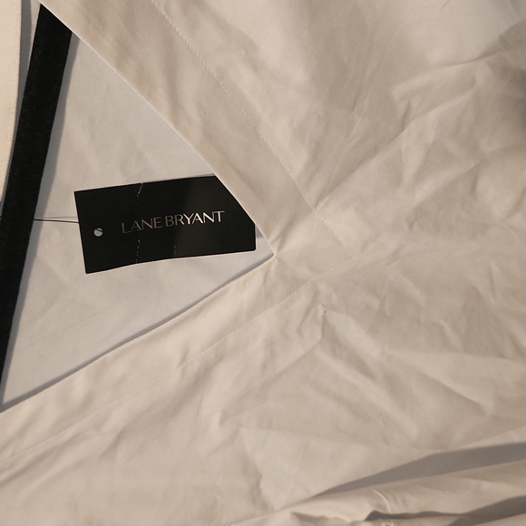 White cotton v neck with bell sleeves - Picture 5 of 6